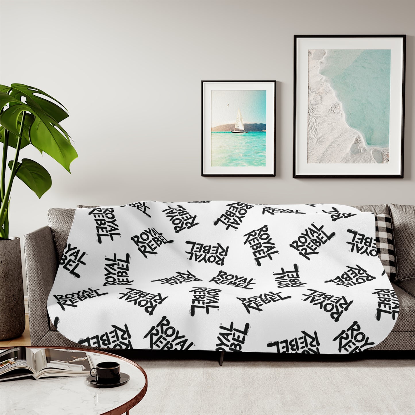 Cozy Sherpa Blanket - Royal Rebel® Design