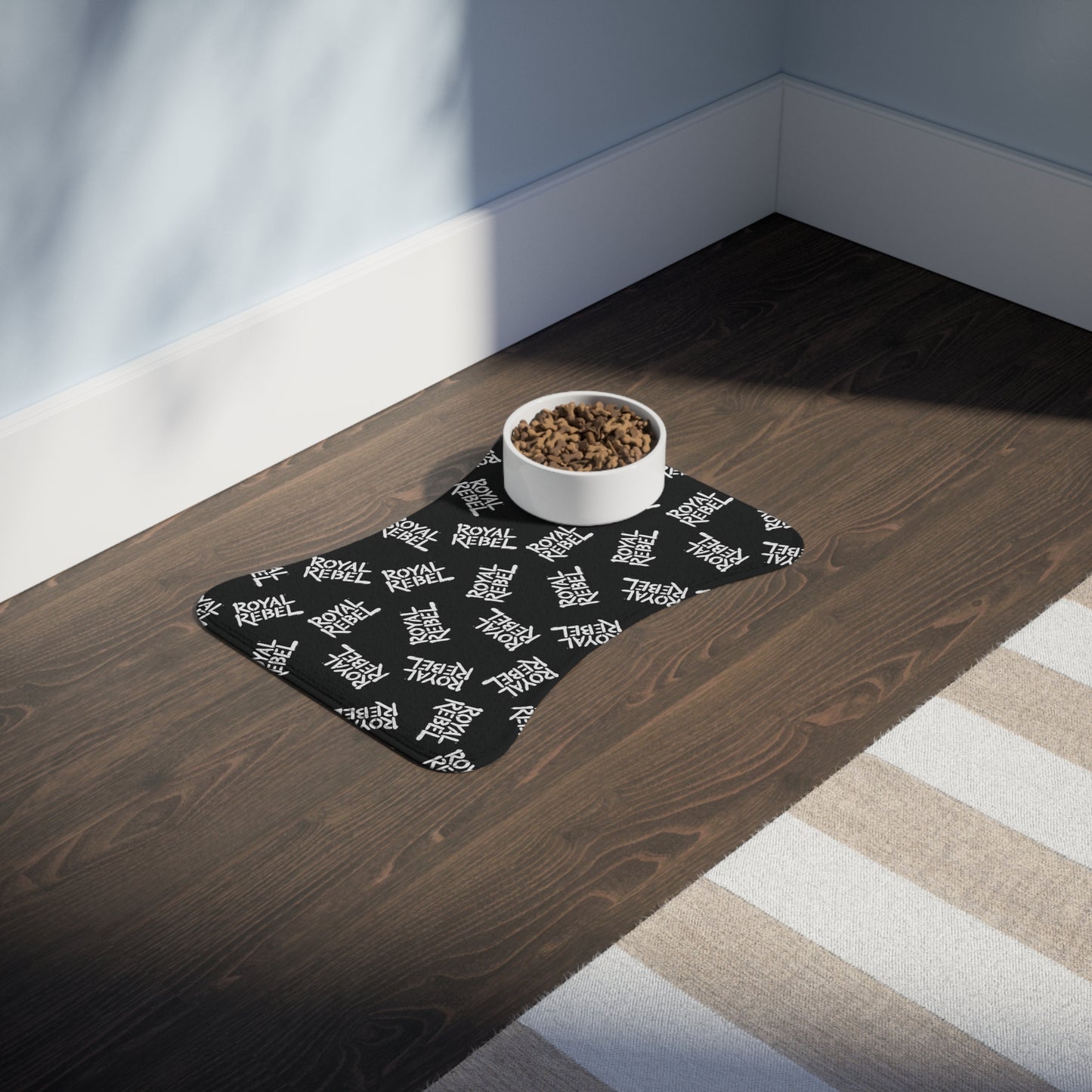 Stylish Pet Feeding Mat - Royal Rebel Design